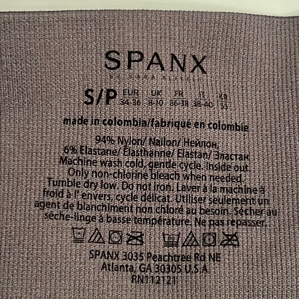 SPANX Leggings Tights Black gray Camo camouflage ladies size‎ Small inseam 24” - Picture 7 of 11